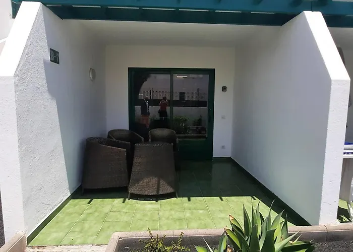 Apartment Puerto Del Carmen, Near Beach, Fast Wifi, Pool